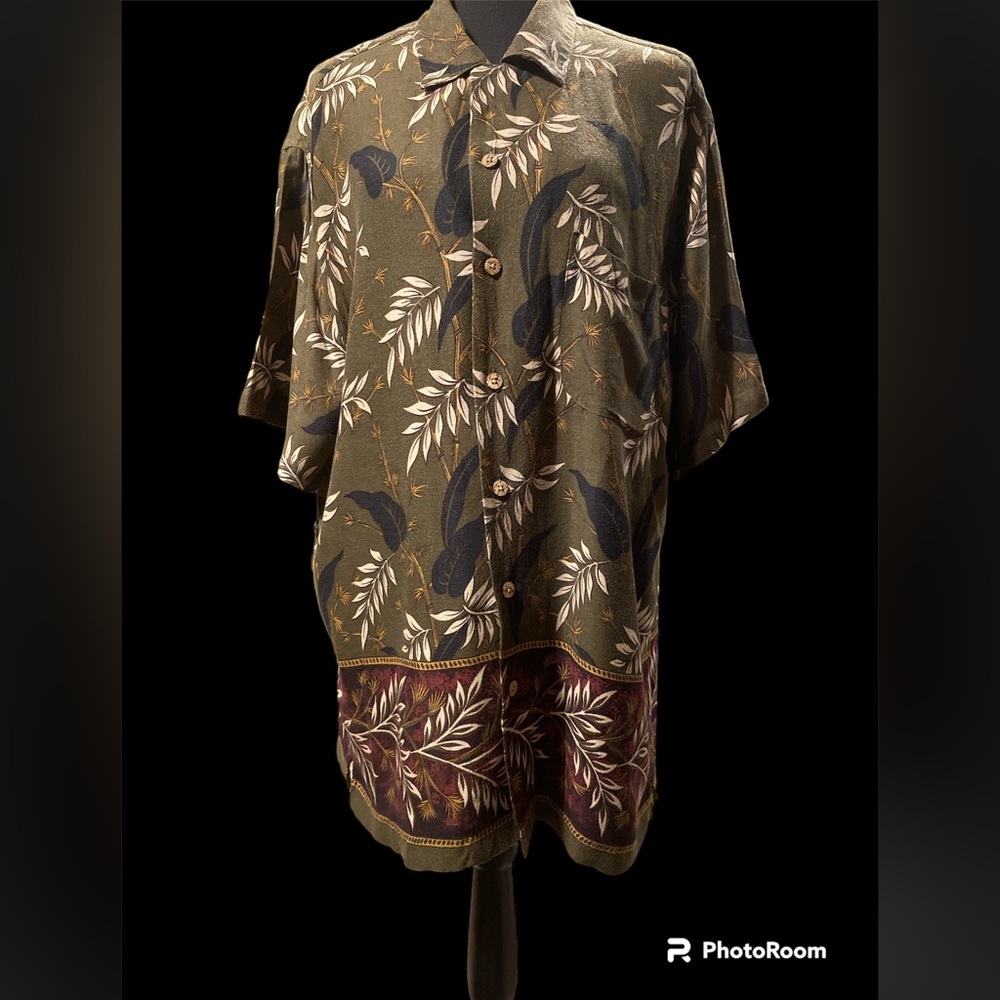 Havana Jack’s Men’s button-down shirt Medium
